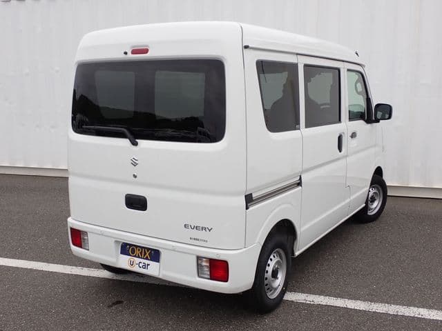 Car thumbnail 3