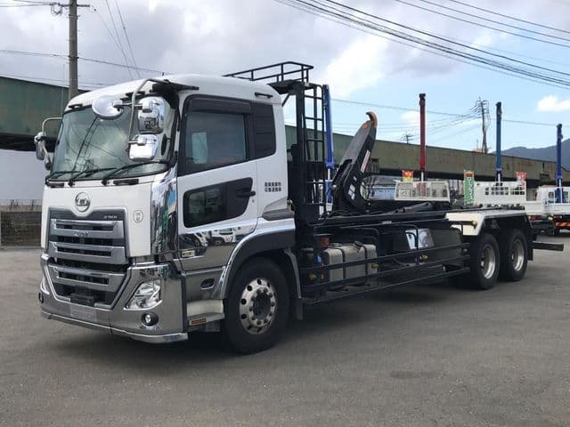 NISSAN DIESEL Quon