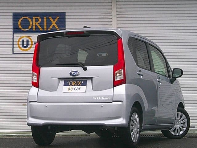 Car thumbnail 3
