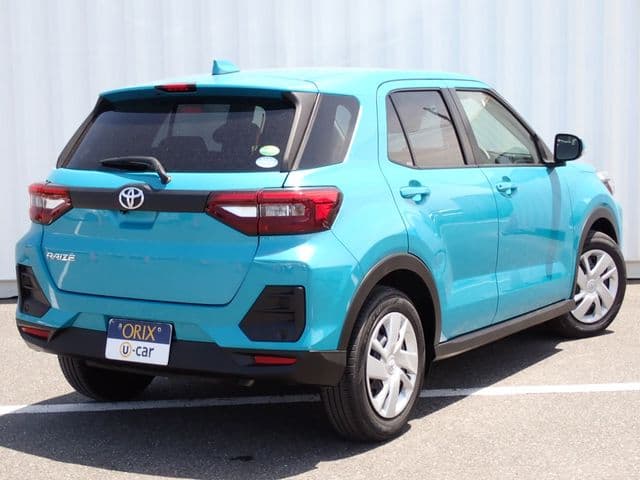 Car thumbnail 3