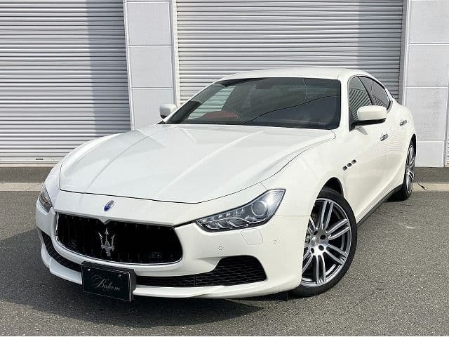 Car image 1