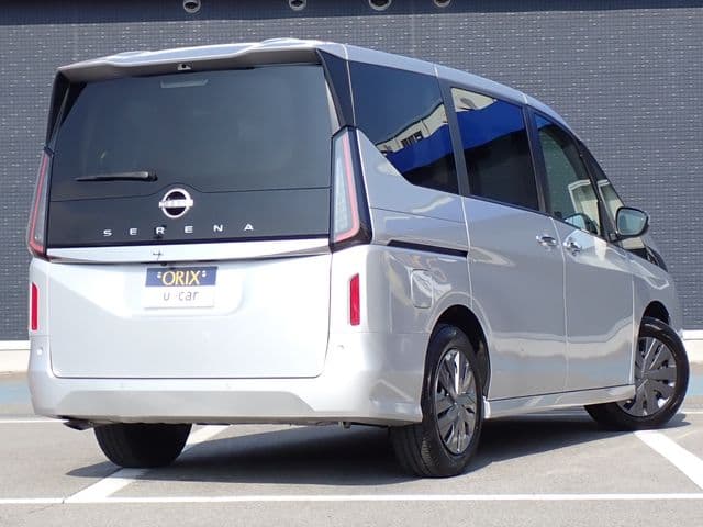 Car thumbnail 3