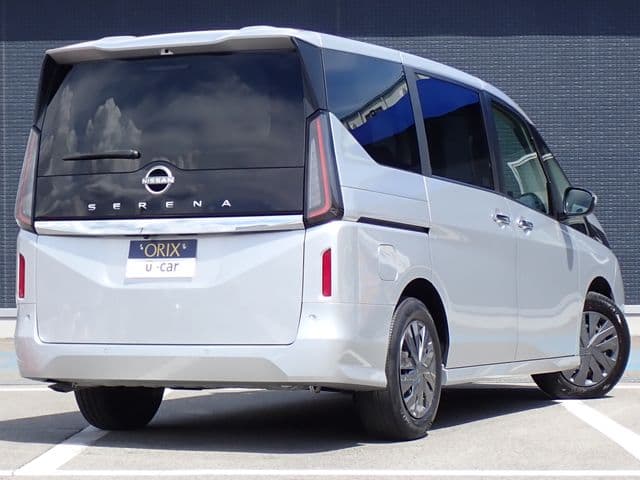 Car thumbnail 3