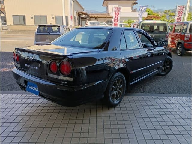 Car thumbnail 3