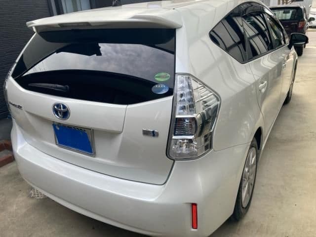 Car thumbnail 3