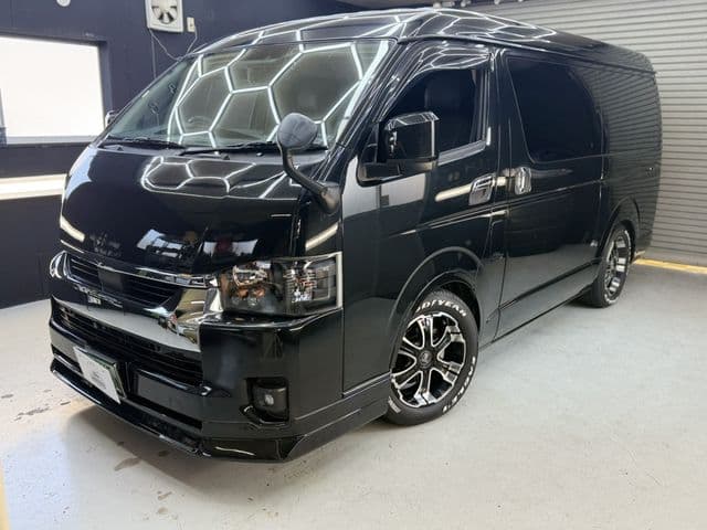 TOYOTA HIACE wagon