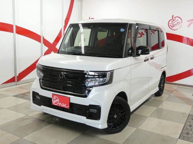 HONDA N BOX CUSTOM 4WD