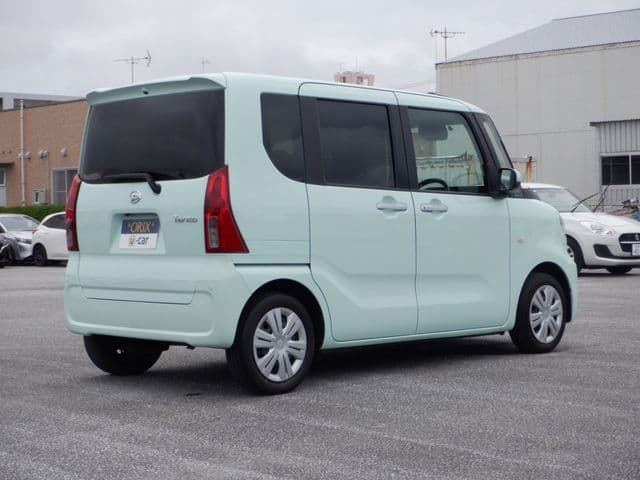 Car thumbnail 3