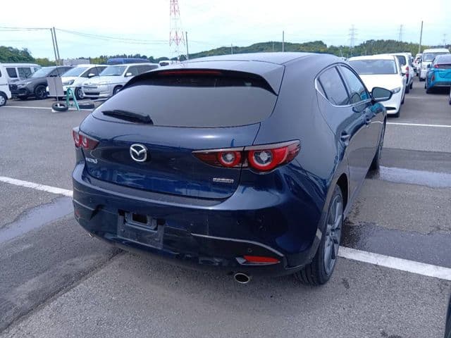 Car thumbnail 3