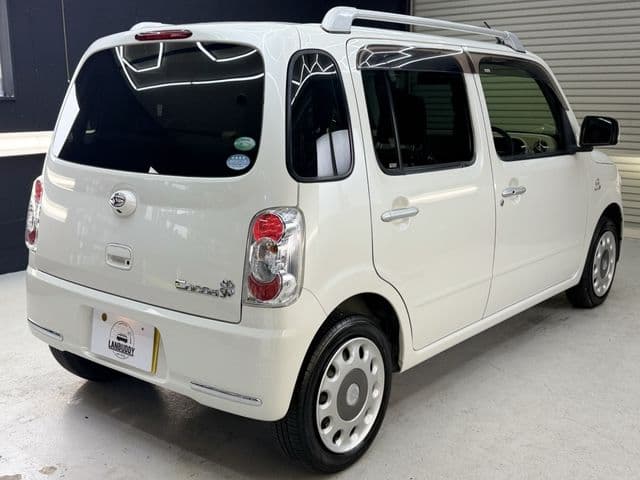 Car thumbnail 4