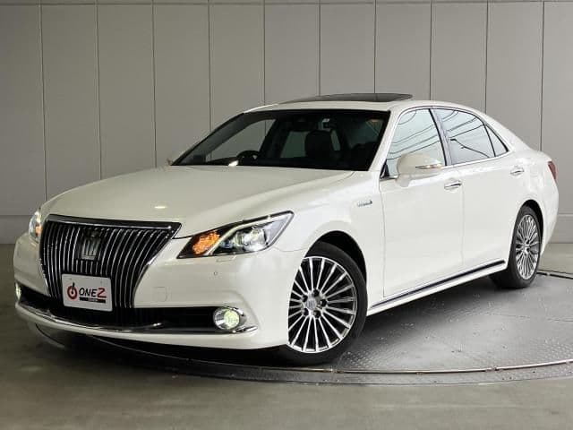 TOYOTA CROWN MAJESTA HYBRID