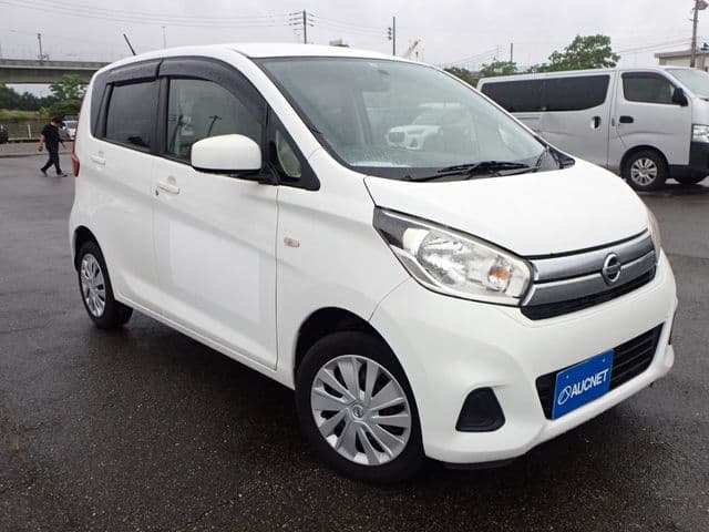 NISSAN
