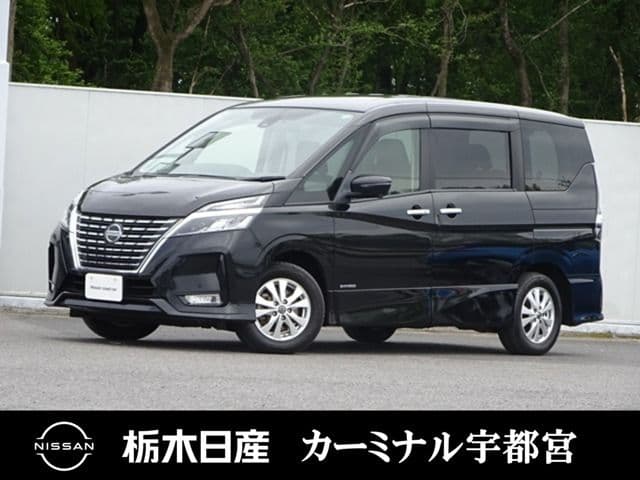 NISSAN