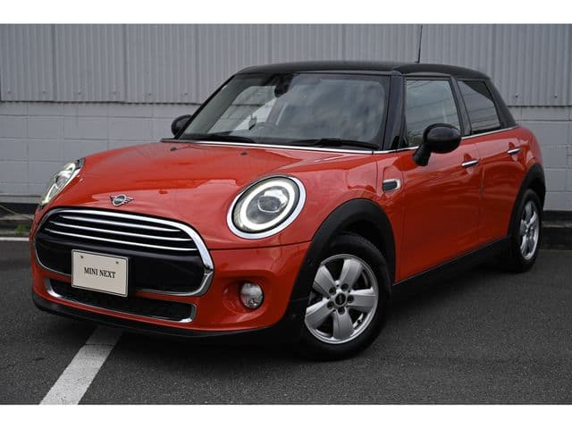 Car image 1