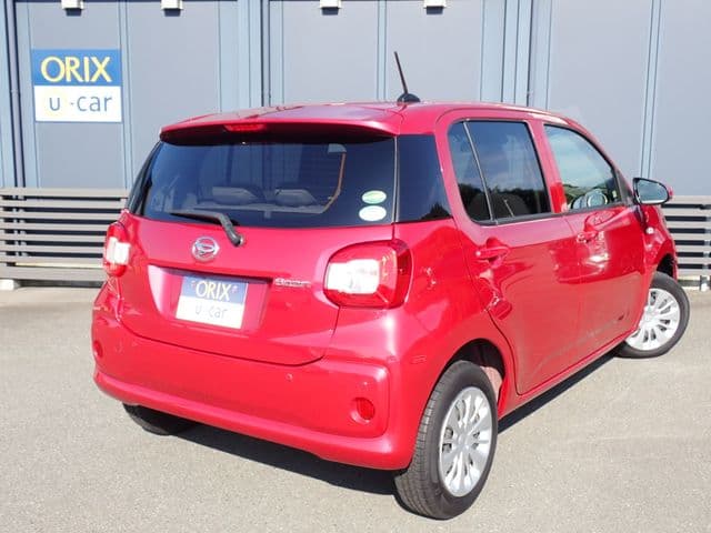 Car thumbnail 3
