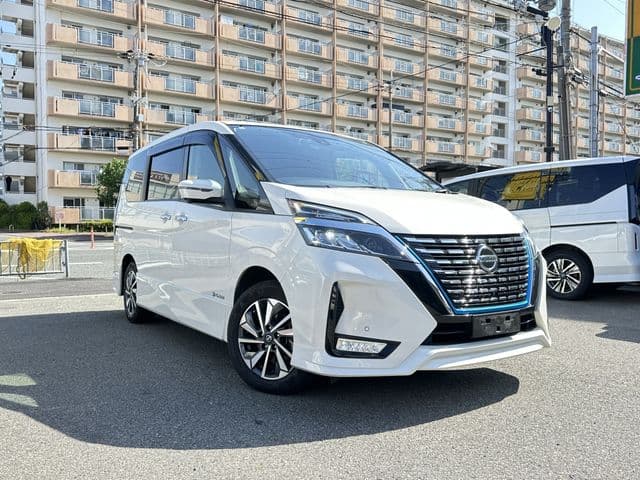 NISSAN