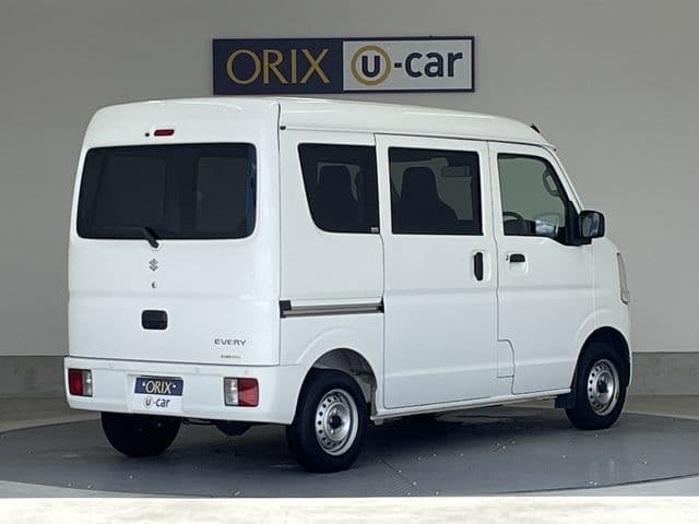 Car thumbnail 3