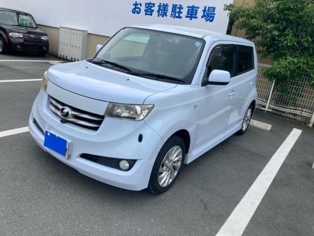 TOYOTA bB