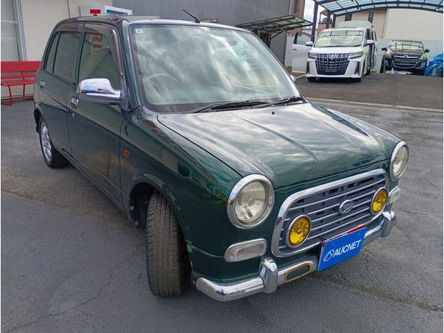Car thumbnail 3