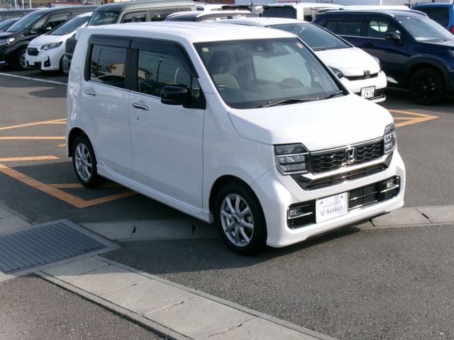 Car thumbnail 3
