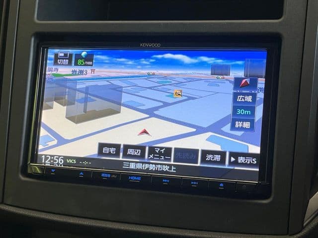 Car thumbnail 3