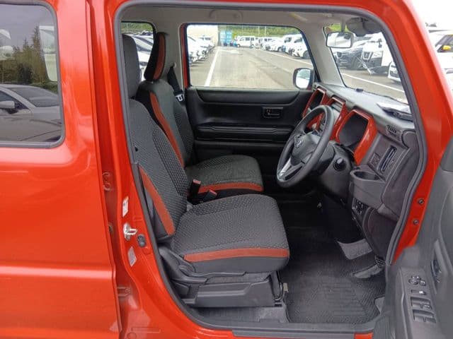 Car thumbnail 4