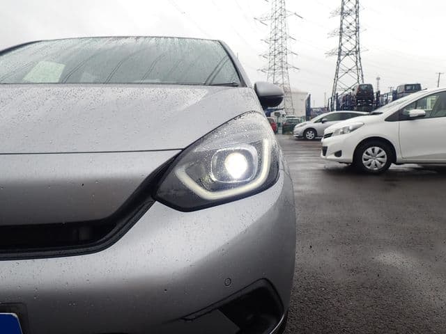 Car thumbnail 4