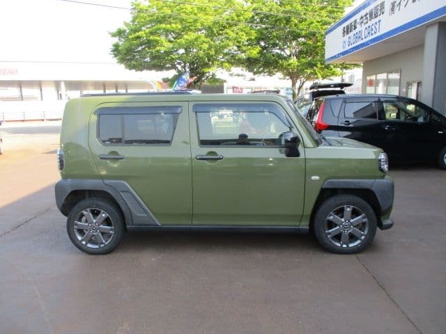 Car thumbnail 3