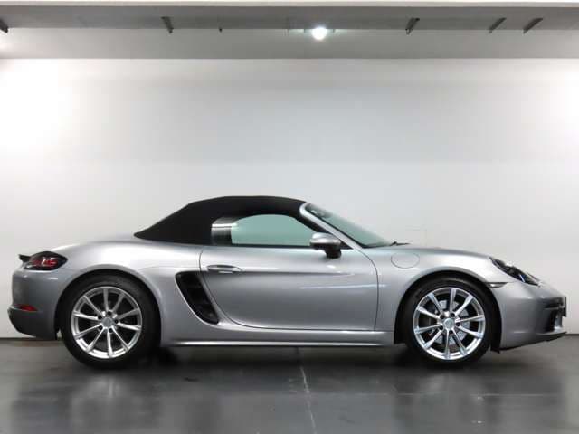 Car thumbnail 4