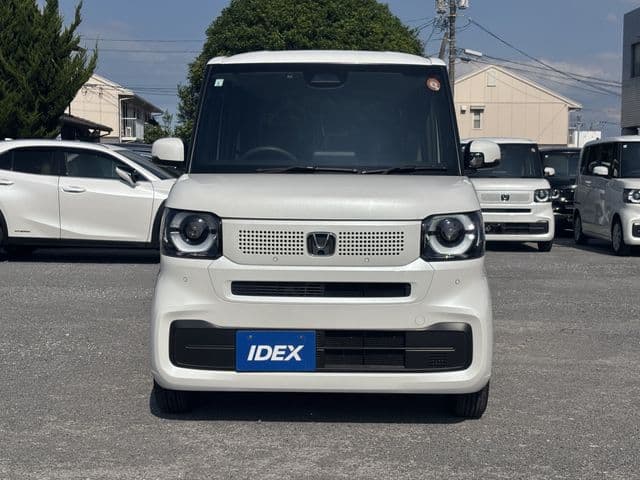 Car thumbnail 3