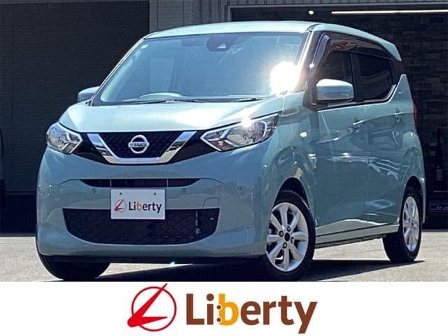 NISSAN