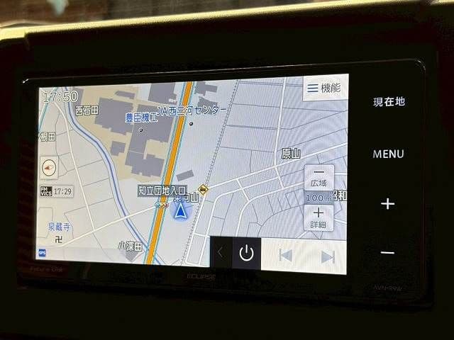 Car thumbnail 3