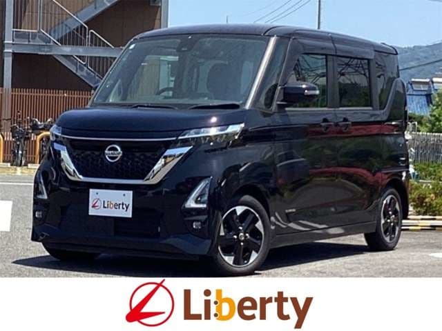 NISSAN ROOX