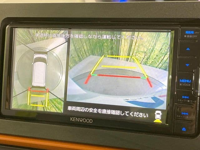 Car thumbnail 4