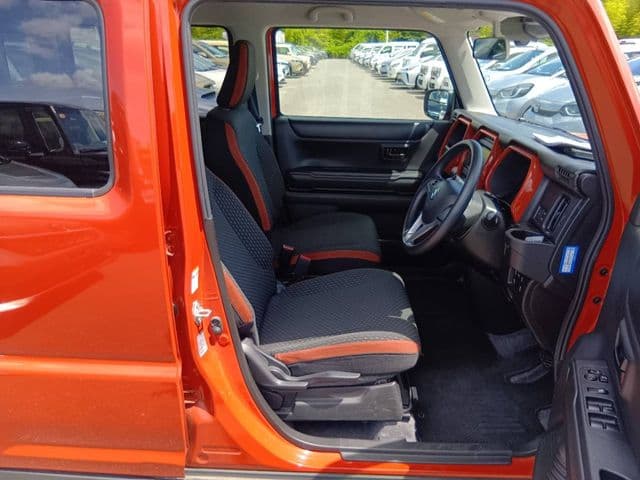 Car thumbnail 4