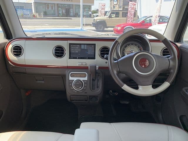 Car thumbnail 3