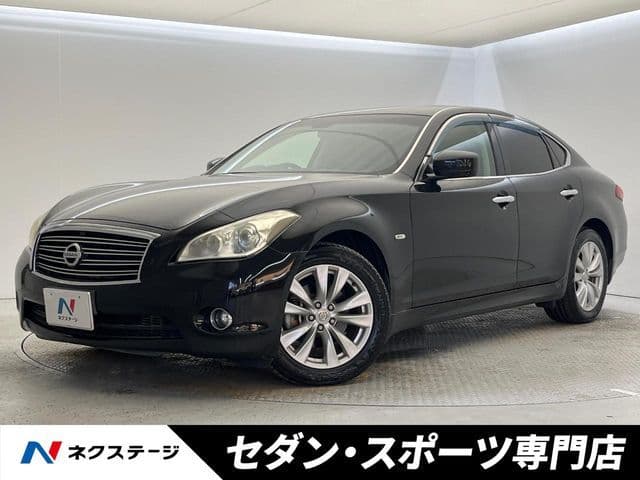 NISSAN