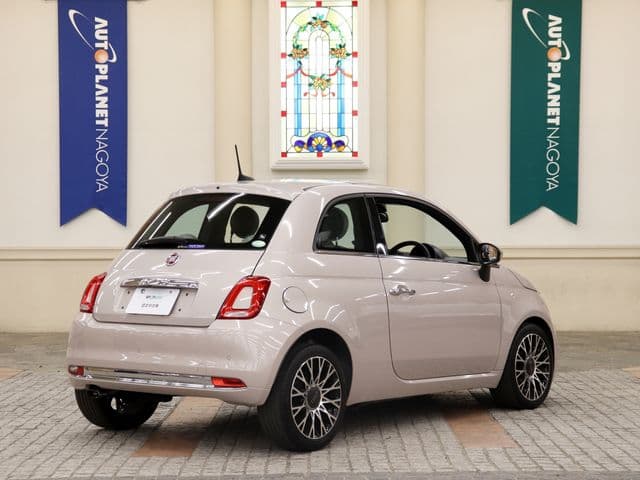 Car thumbnail 3