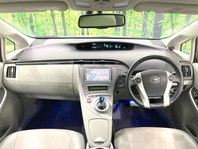 Car thumbnail 2