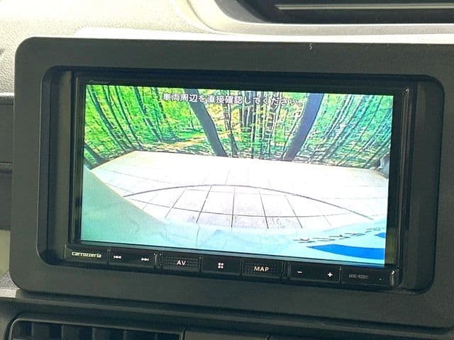 Car thumbnail 3
