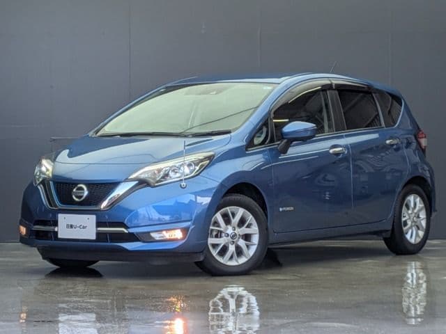 NISSAN