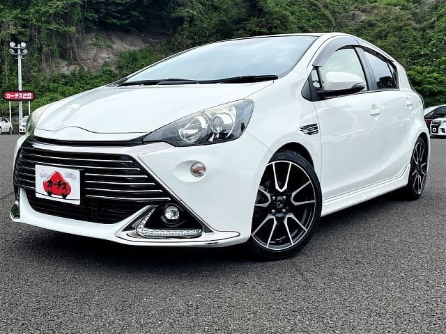 Car image 1
