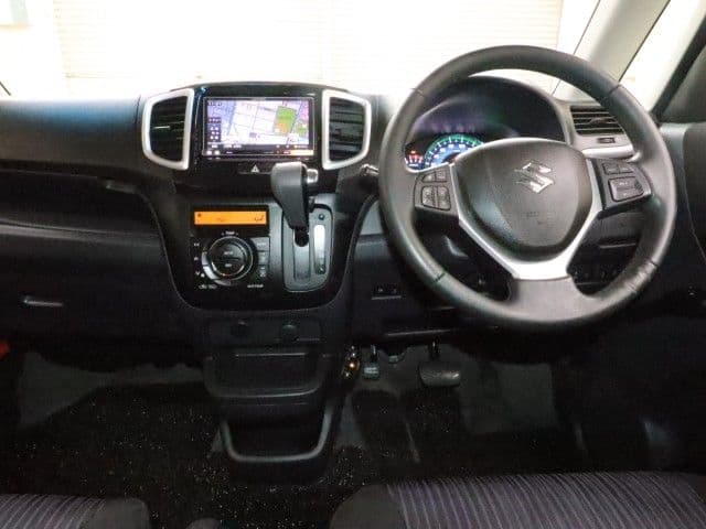 Car thumbnail 3