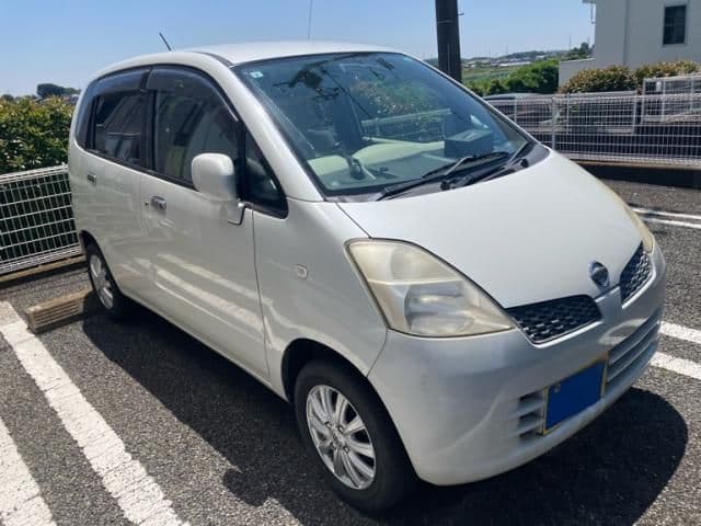 NISSAN