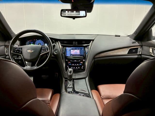Car thumbnail 3
