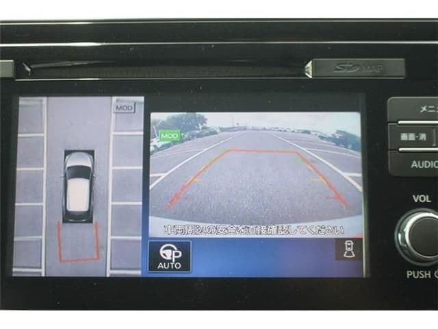 Car thumbnail 4