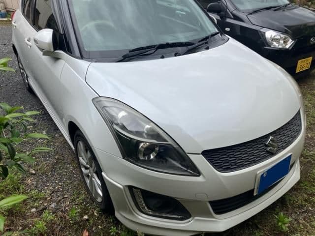 Car image 1