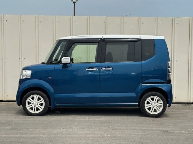 Car thumbnail 4