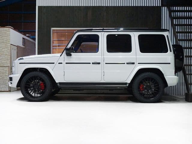 Car thumbnail 4