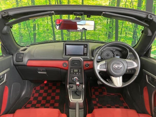 Car thumbnail 2
